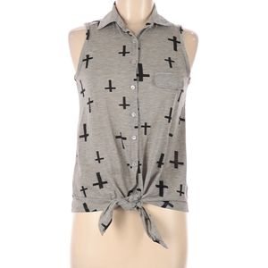 Sleeveless button up, front tie, cross tee Medium